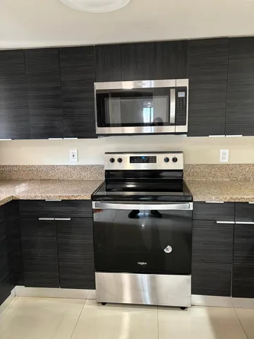 $2,600 | 5650 West 26th Court, Unit 106, Hialeah, FL 33016