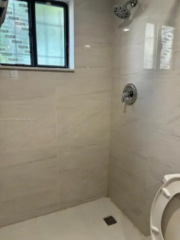 $2,600 | 5650 West 26th Court, Unit 106, Hialeah, FL 33016