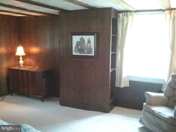 11 Goodfellow Road Elverson, PA 19520 - Photo 10 of 25 Living Room