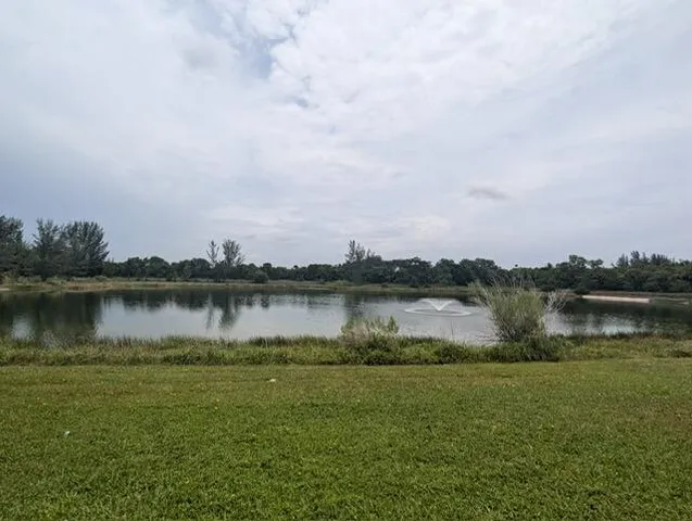 $1,900 | 1157 Golden Lakes Boulevard, Unit 614, West Palm Beach, FL 33411