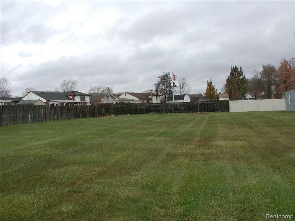 7825 Sheldon Road Canton, MI 48187 - Photo 5 of 25 back yard1.JPG