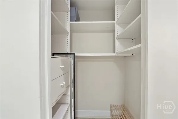 $2,200 | 50 Barnard Street, Unit 203, Savannah, GA 31401