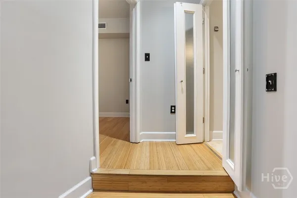 $2,200 | 50 Barnard Street, Unit 203, Savannah, GA 31401