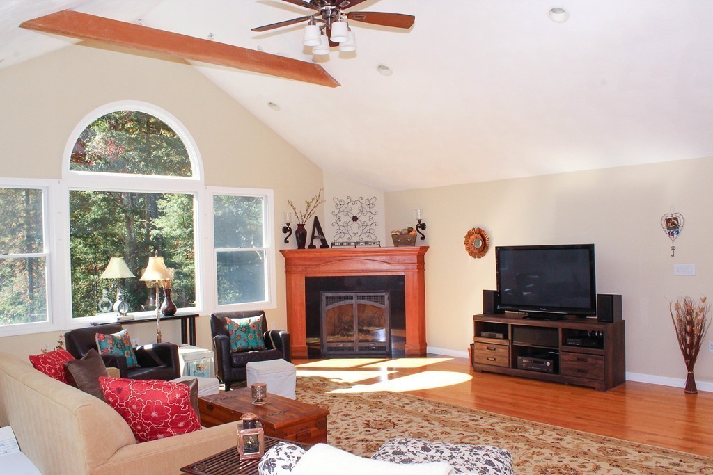 47 Gilman Road Billerica, MA 01862 - Photo 7 of 20