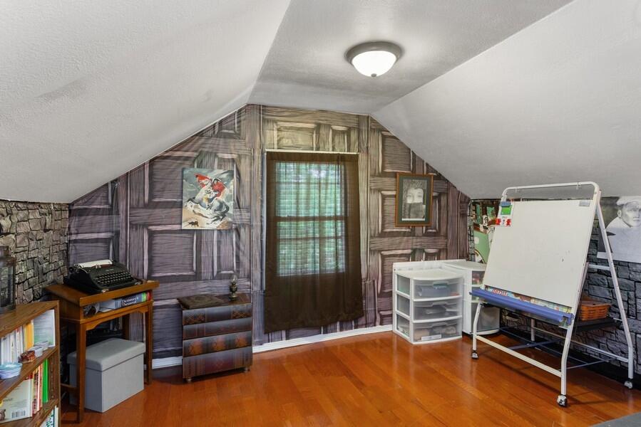 13599 Wilson Road New Buffalo, MI 49117 - Photo 7 of 16 07_13599WilsonRd_43_Loft_LowRes
