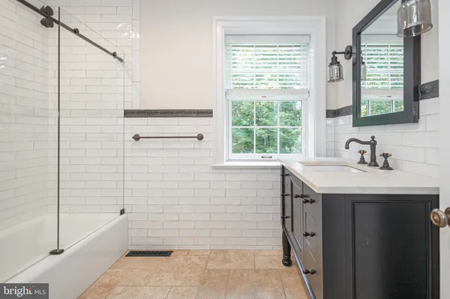 $3,595,000 | 2101 Street Road, New Hope, PA 18938