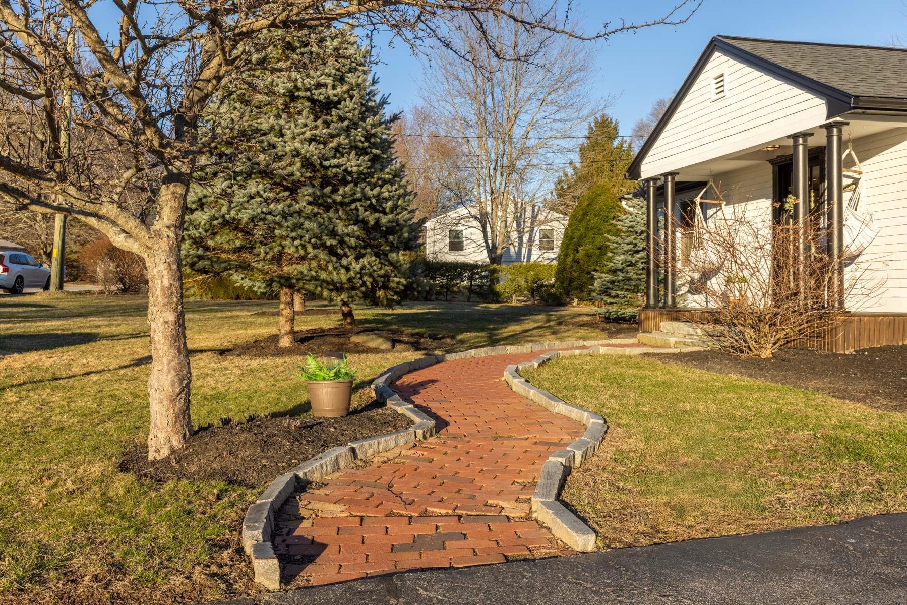 8 Pineview Drive Dover, NH 03820 - Photo 8 of 51