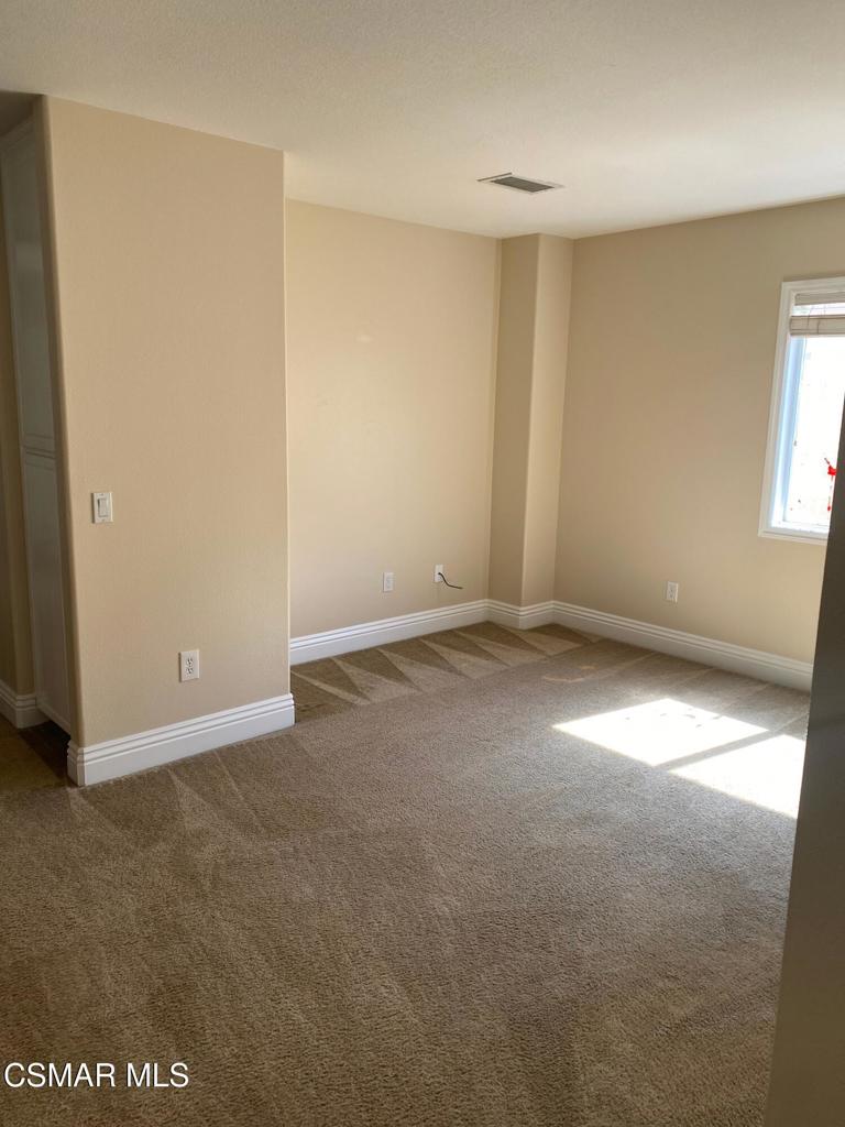 2559 Parade Avenue Simi Valley, CA 93063 - Photo 13 of 19