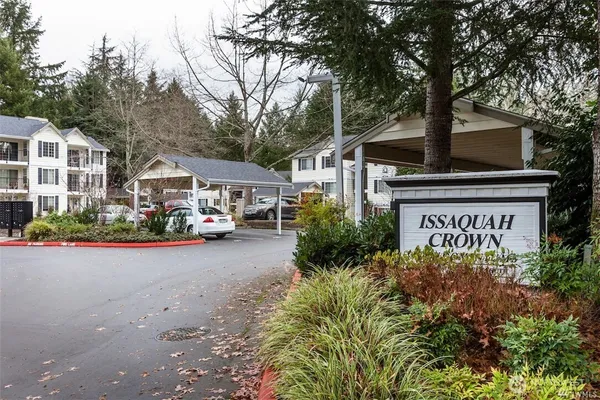 $2,700 | 580 Front Street South, Unit D312, Issaquah, WA 98027