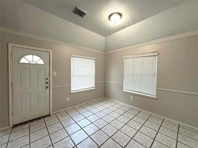 $2,000 | 9106 Reagan Meadow Court, Houston, TX 77064
