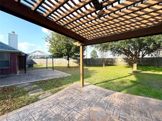 $2,000 | 9106 Reagan Meadow Court, Houston, TX 77064