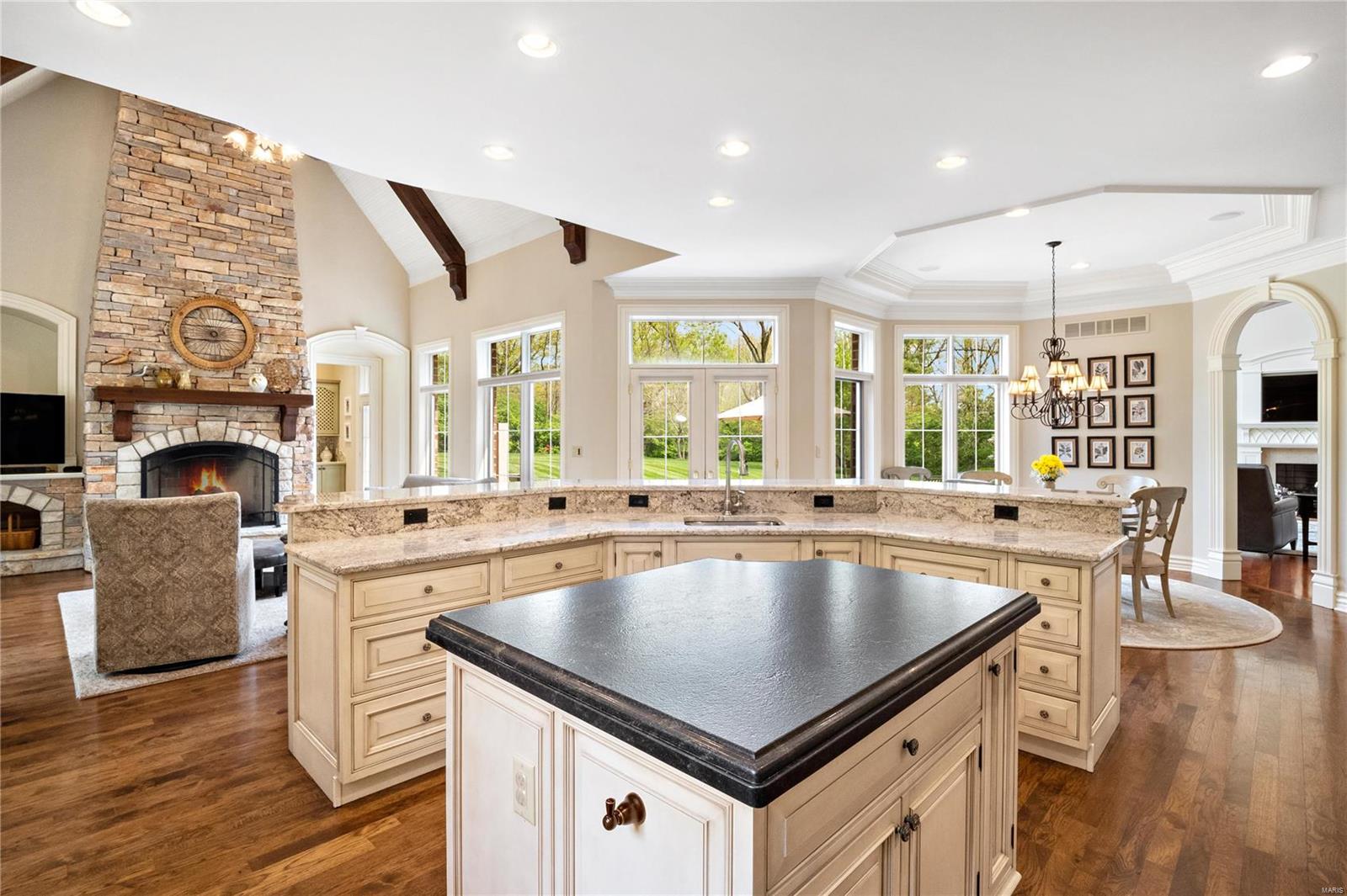619 Haverford Road St. Louis, MO 63124 - Photo 15 of 48 Gallery Image 15