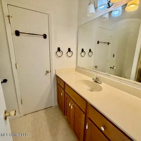 $279,900 | 1301 Heidenheim Street, Pascagoula, MS 39581