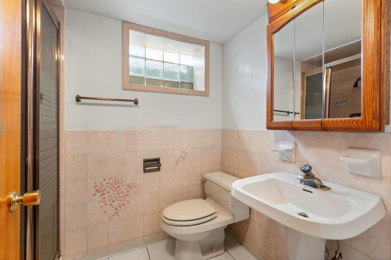 8663 Gross Point Road Skokie, IL 60077 - Photo 16 of 25 Gallery Image 16