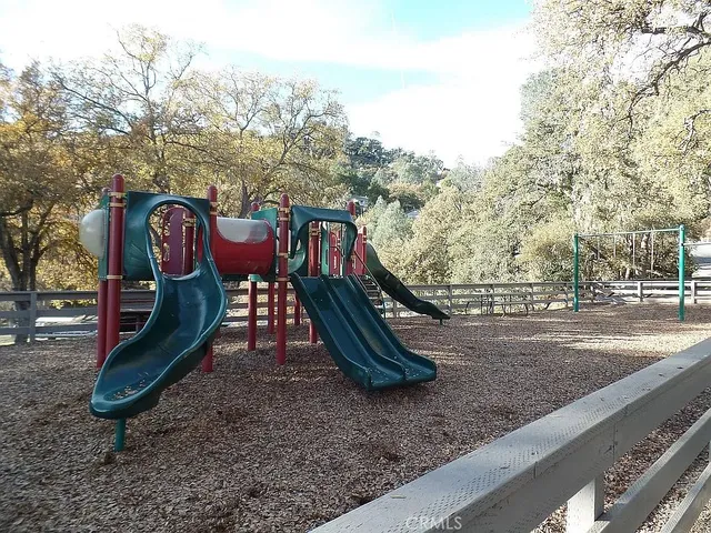 $615,900 | 2762 Oak Shores Drive, Bradley, CA 93426