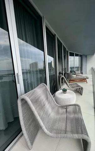 $6,100 | 495 Brickell Avenue, Unit 805, Miami, FL 33131