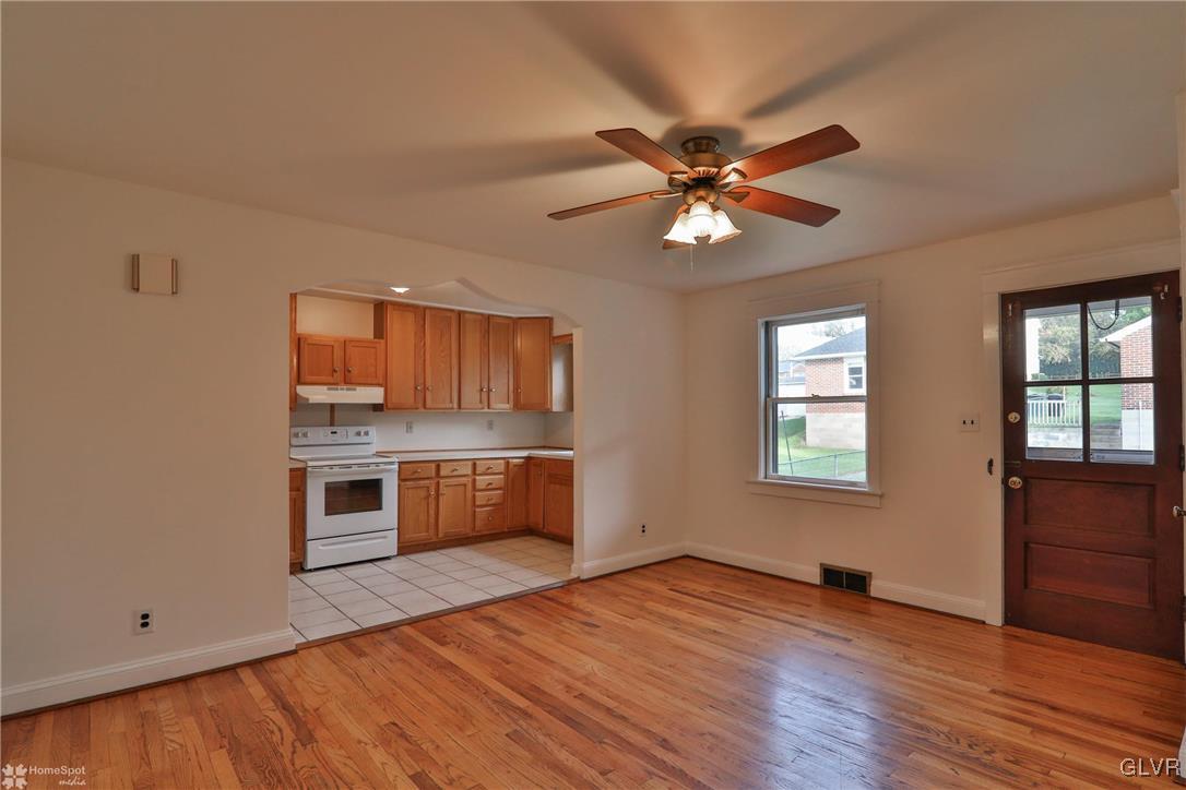 1522 Spring Street Bethlehem, PA 18018 - Photo 11 of 50 Gallery Image 11
