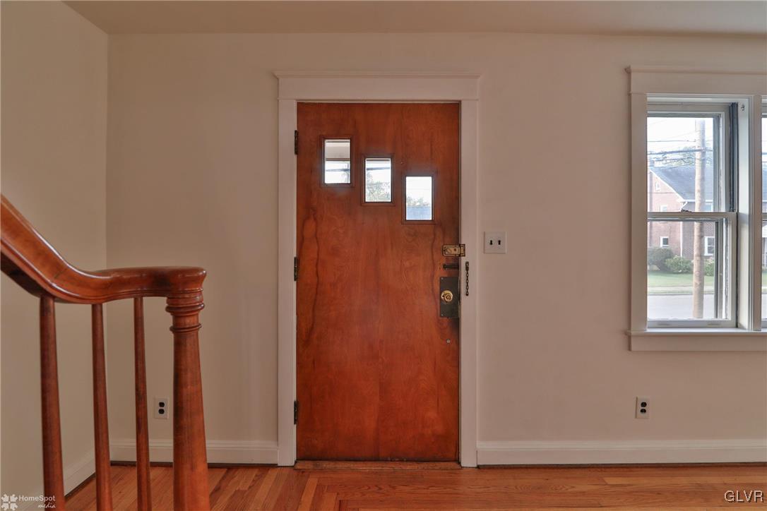 1522 Spring Street Bethlehem, PA 18018 - Photo 5 of 50 Gallery Image 5
