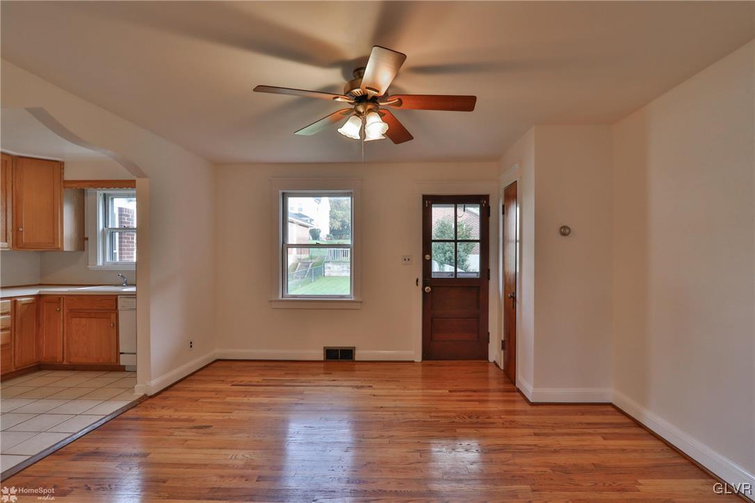 1522 Spring Street Bethlehem, PA 18018 - Photo 10 of 50 Gallery Image 10
