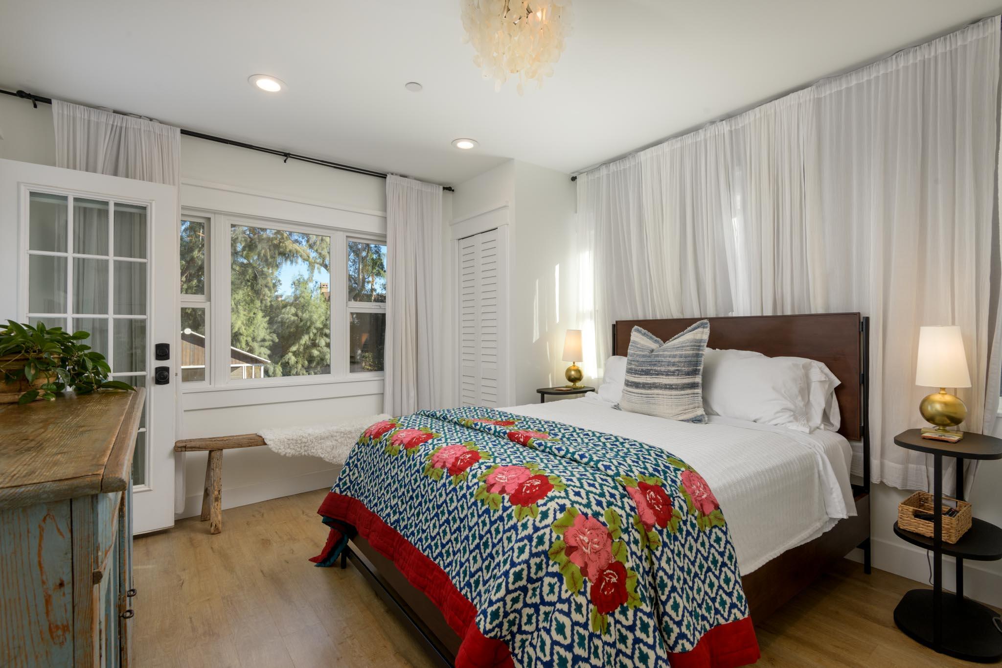 496 North La Cumbre Road Santa Barbara, CA 93110 - Photo 13 of 26 496NLaCumbre015