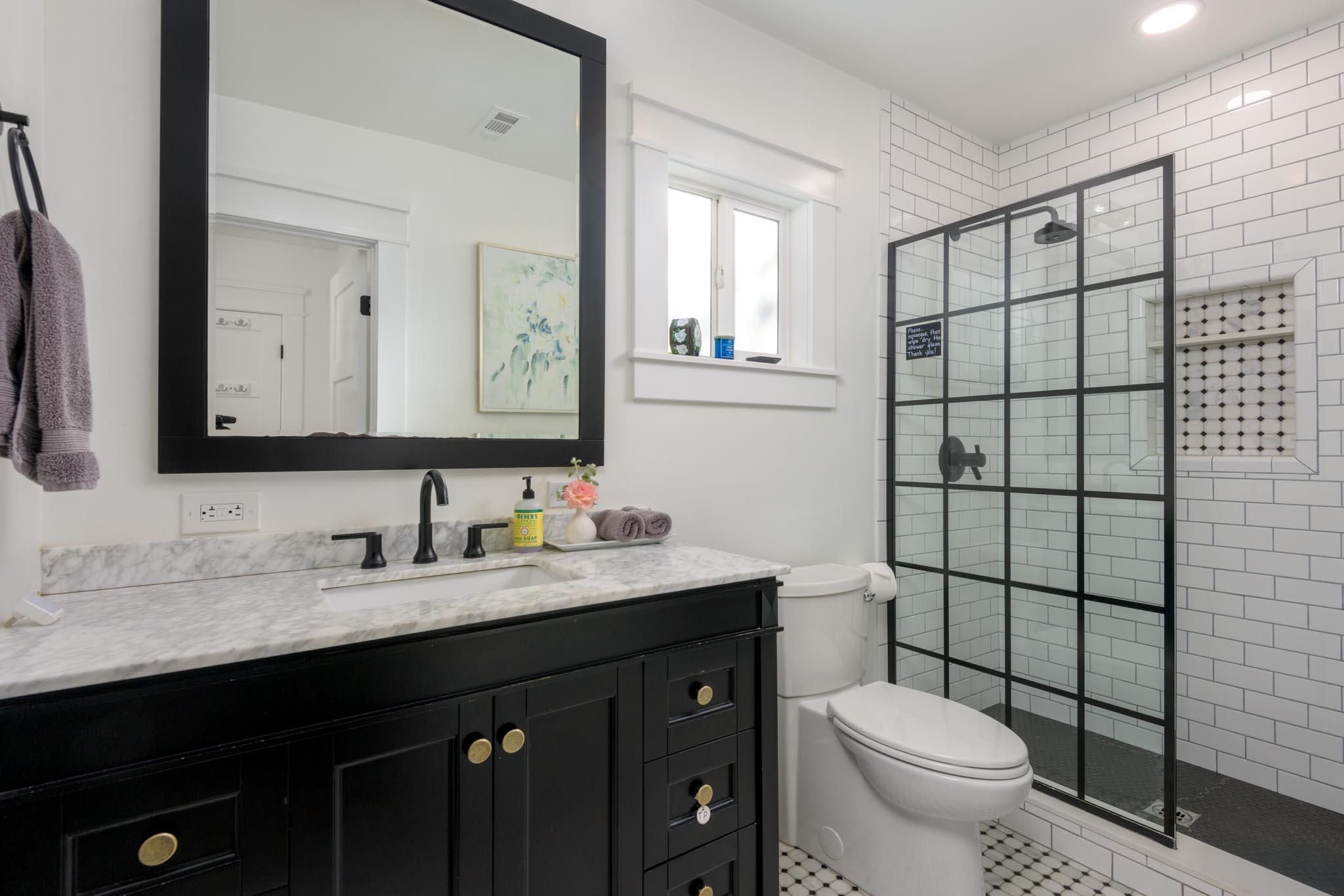 496 North La Cumbre Road Santa Barbara, CA 93110 - Photo 14 of 26 496NLaCumbre016