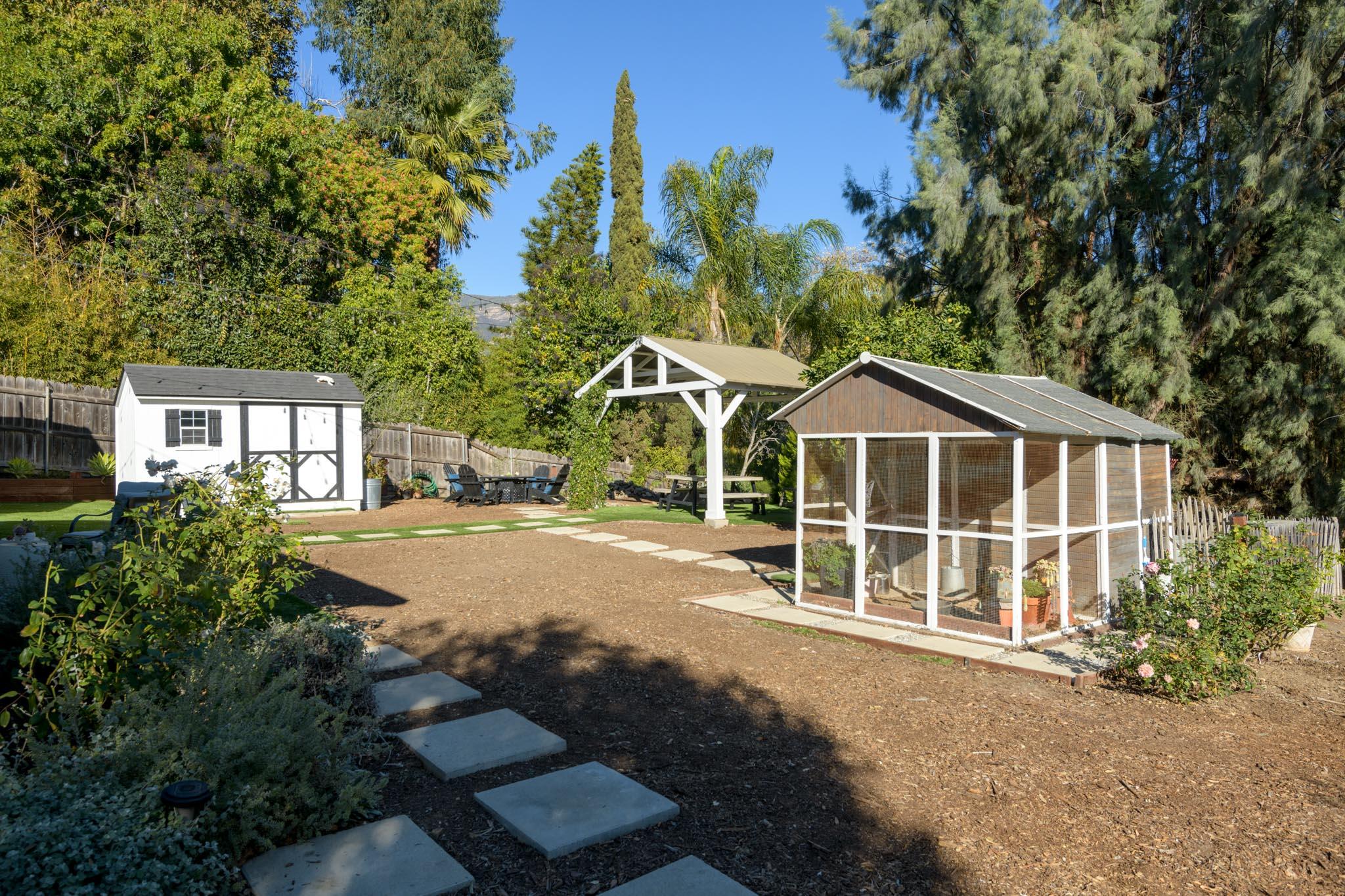 496 North La Cumbre Road Santa Barbara, CA 93110 - Photo 22 of 26 _0016036