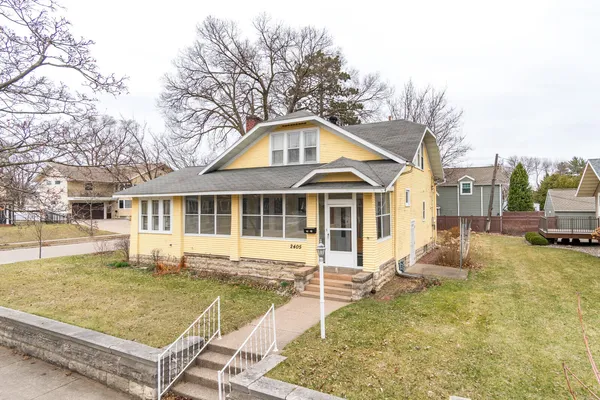 $299,900 | 2405 State Street, La Crosse, WI 54601