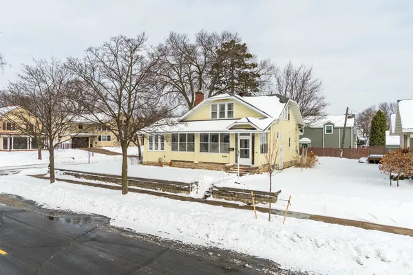 $299,900 | 2405 State Street, La Crosse, WI 54601