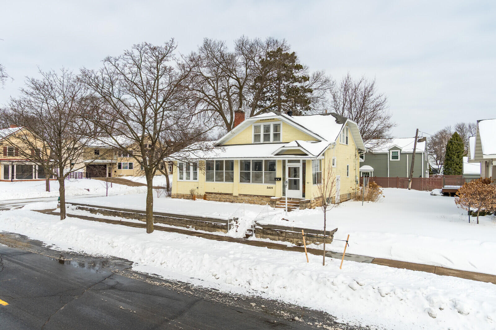 2405 State Street La Crosse, WI 54601 - Photo 2 of 31 02_2405StateSt_Exterior2_mls