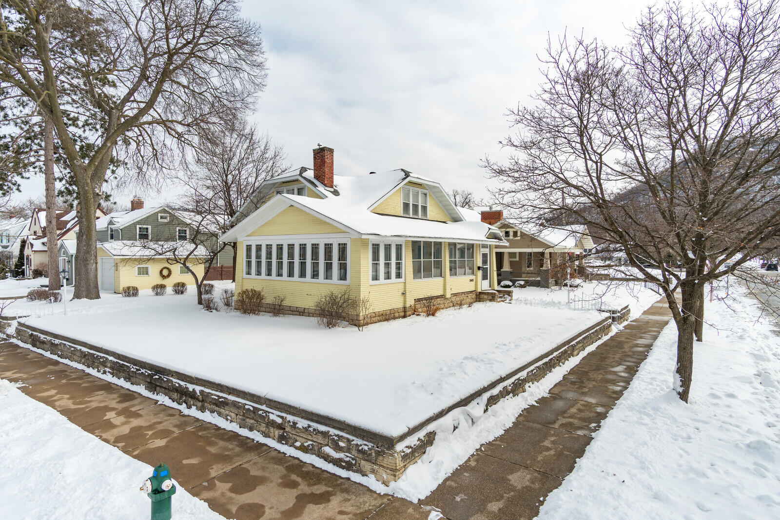 2405 State Street La Crosse, WI 54601 - Photo 3 of 31 03_2405StateSt_Exterior3_mls