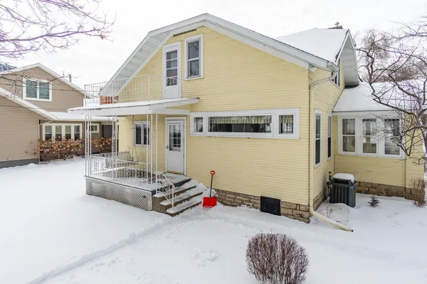 $299,900 | 2405 State Street, La Crosse, WI 54601