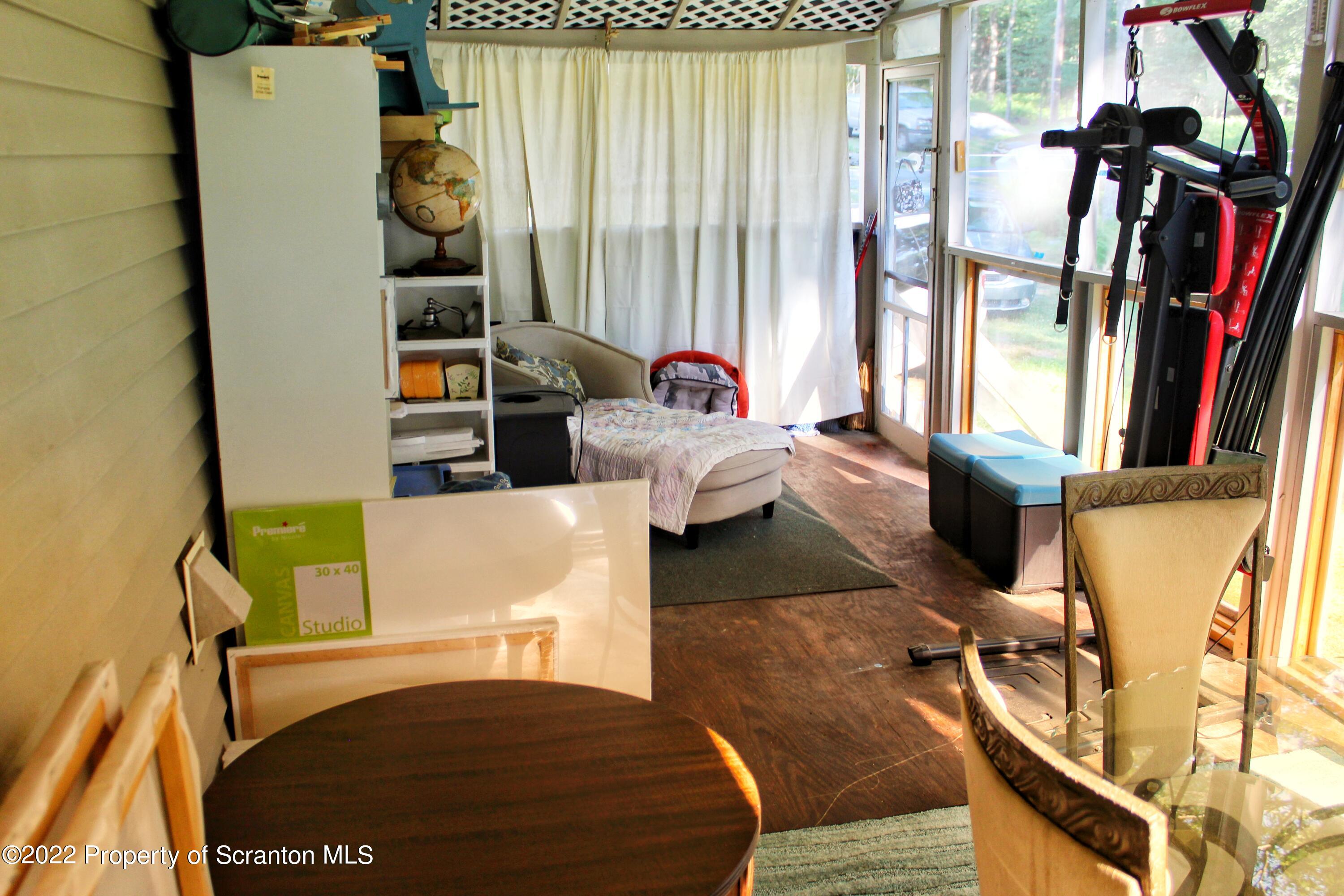 134 Hickory Road Dingmans Ferry, PA 18328 - Photo 15 of 42 Gallery Image 15