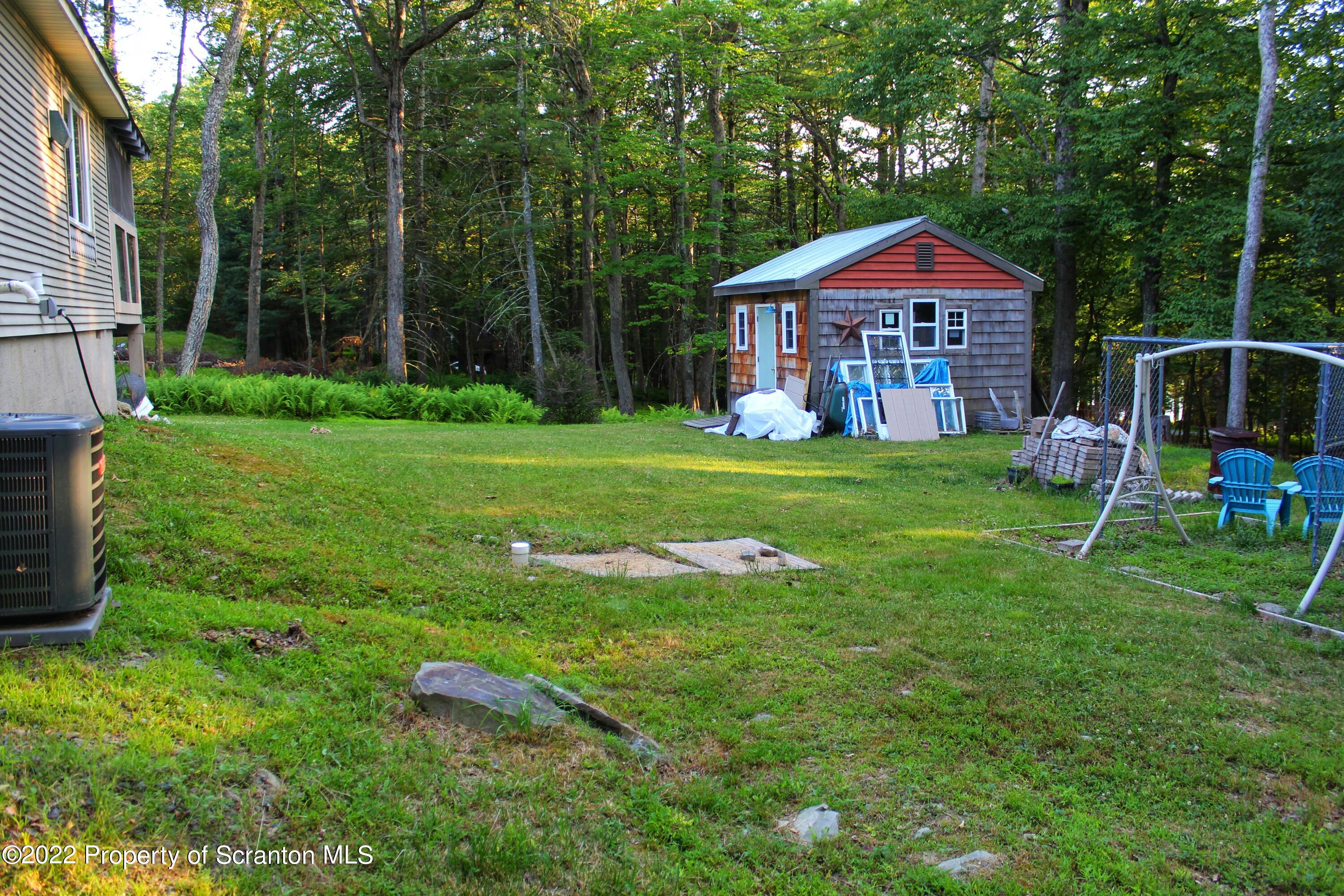 134 Hickory Road Dingmans Ferry, PA 18328 - Photo 30 of 42 Gallery Image 30