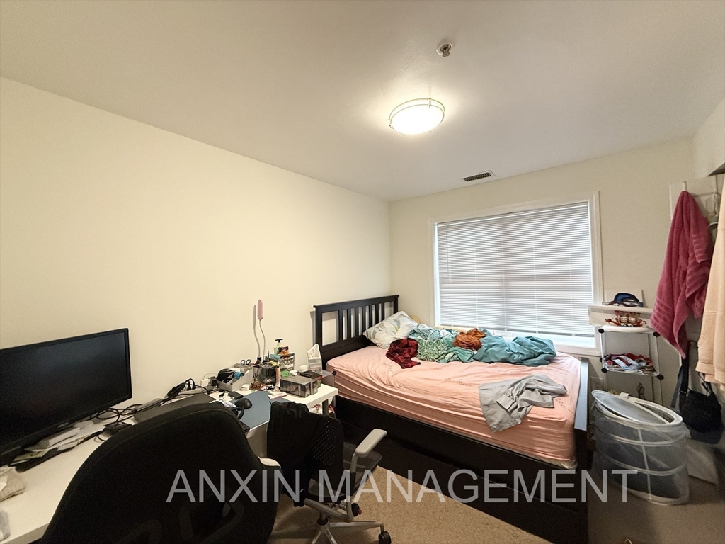 660 Cambridge Street, Unit 401 Cambridge, MA 02141 - Photo 7 of 11