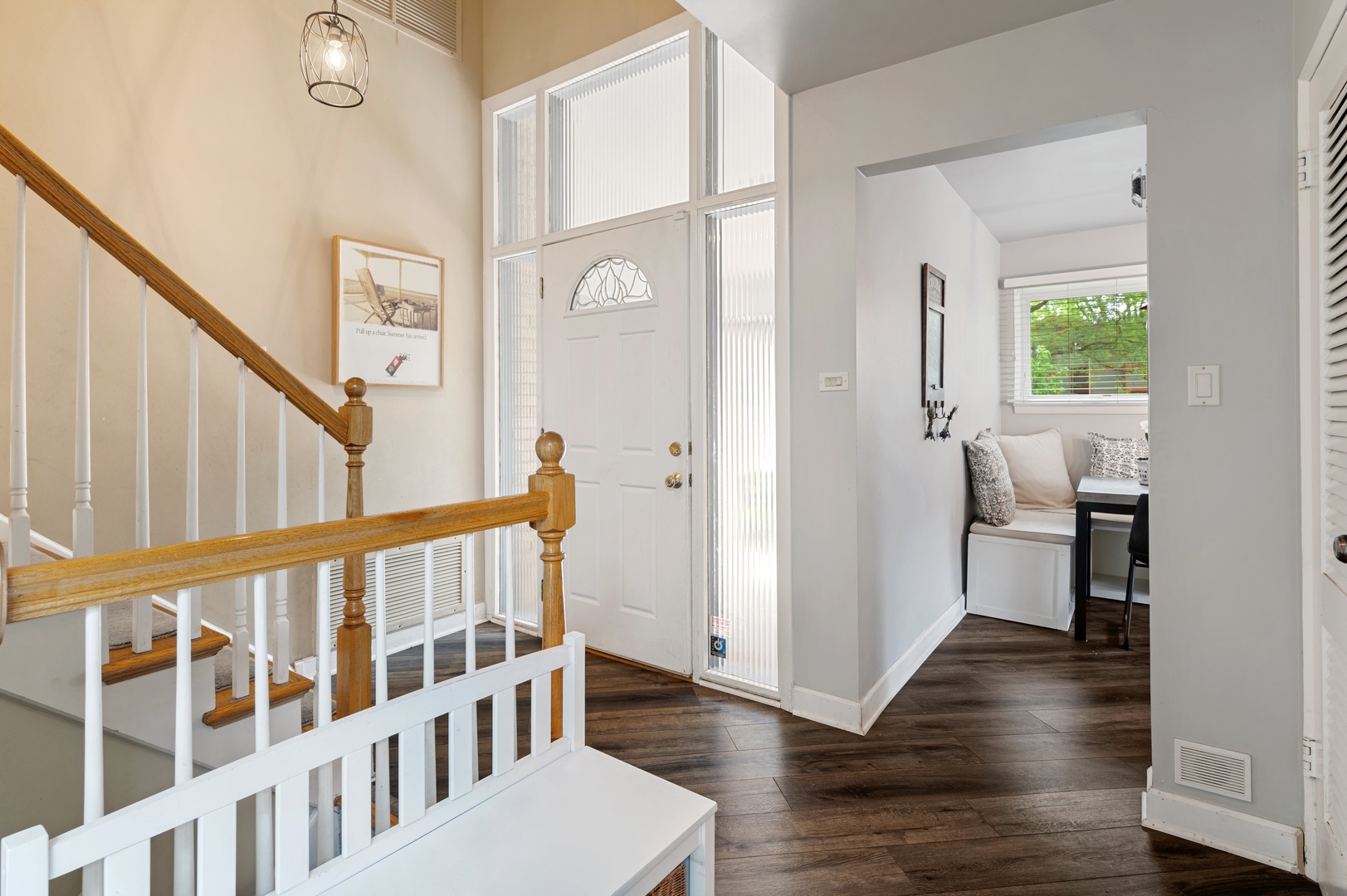 421 Locust Road Wilmette, IL 60091 - Photo 3 of 24