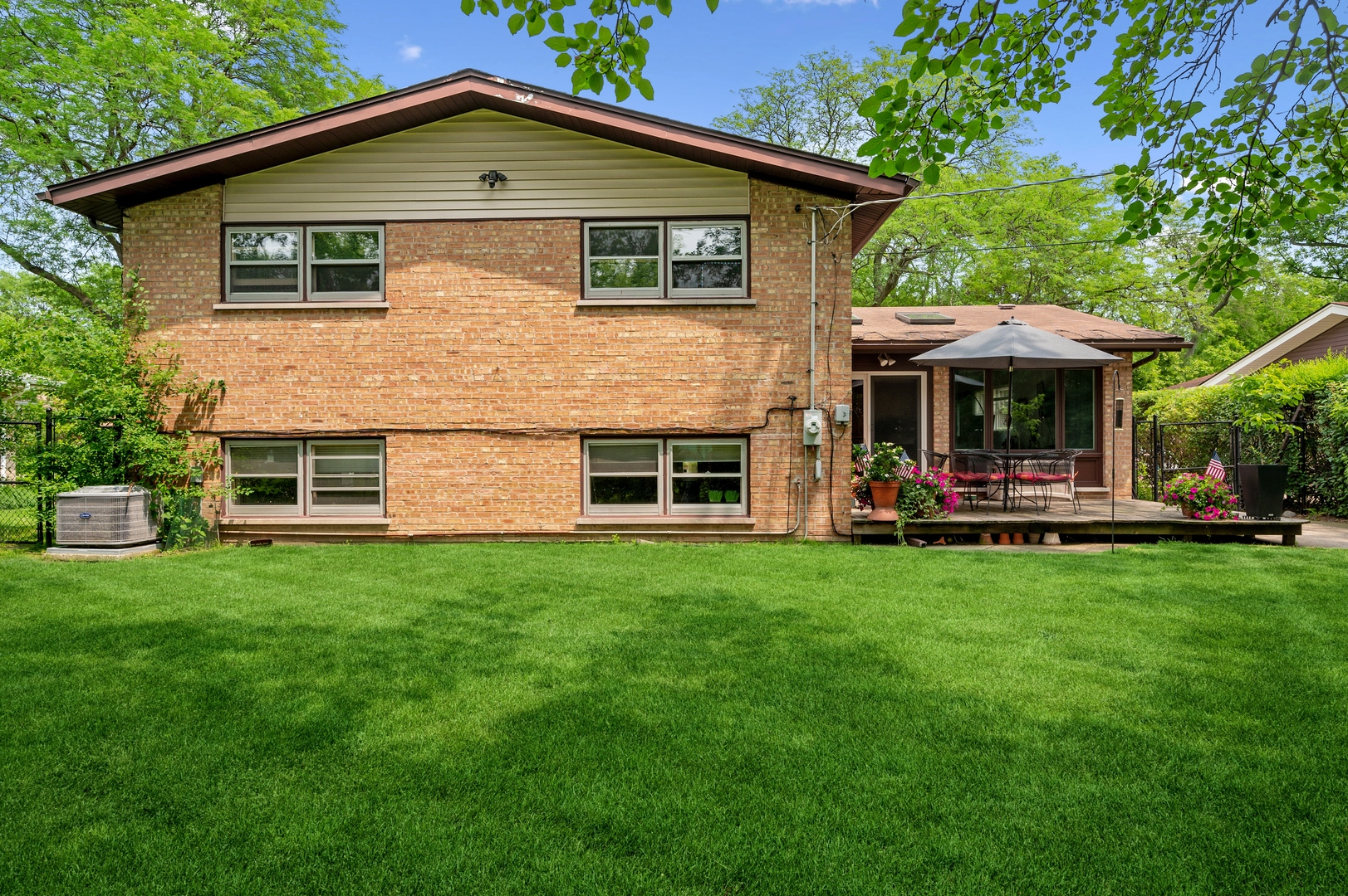 421 Locust Road Wilmette, IL 60091 - Photo 23 of 24