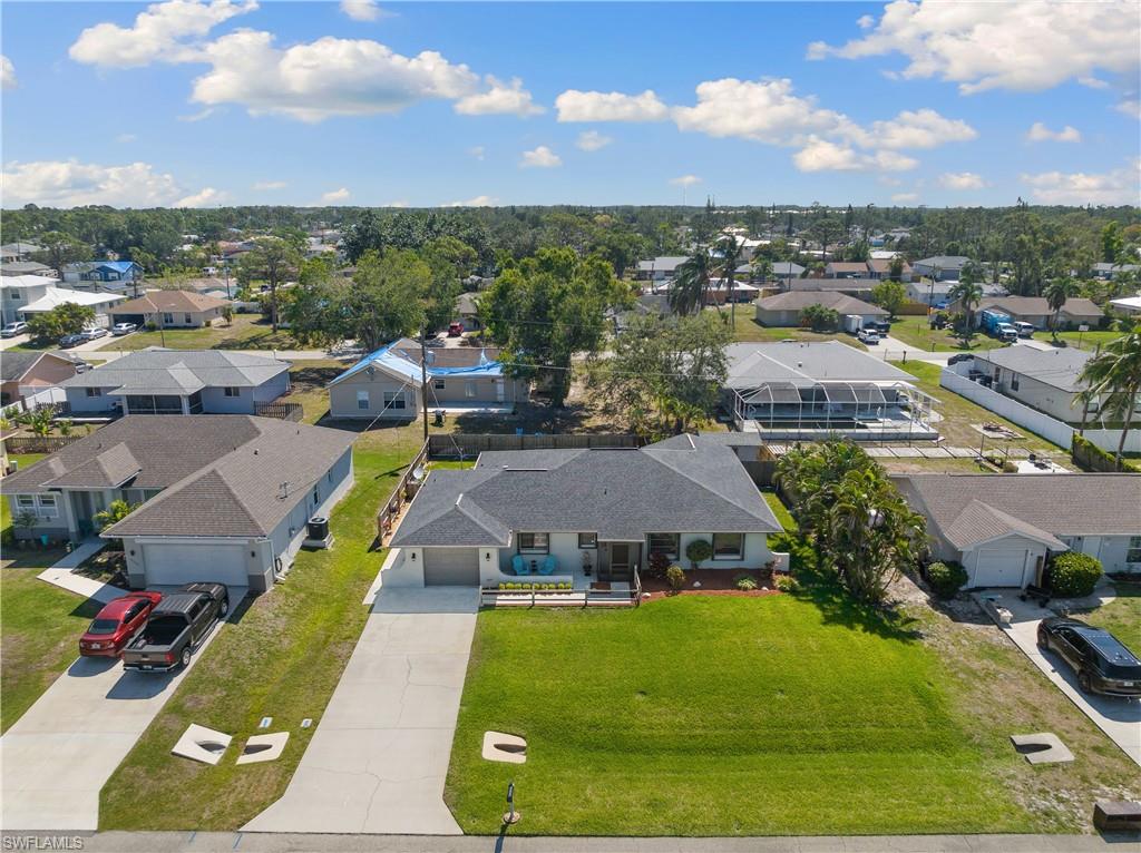 18517 Sebring Road Fort Myers, FL 33967 - Photo 4 of 32 a view of a city
