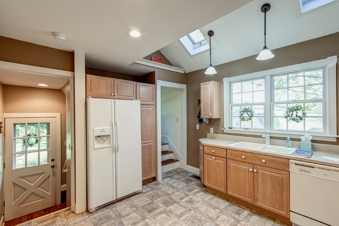 6510 Newburgh Road Evansville, IN 47715 - Photo 23 of 36 Gallery Image 23