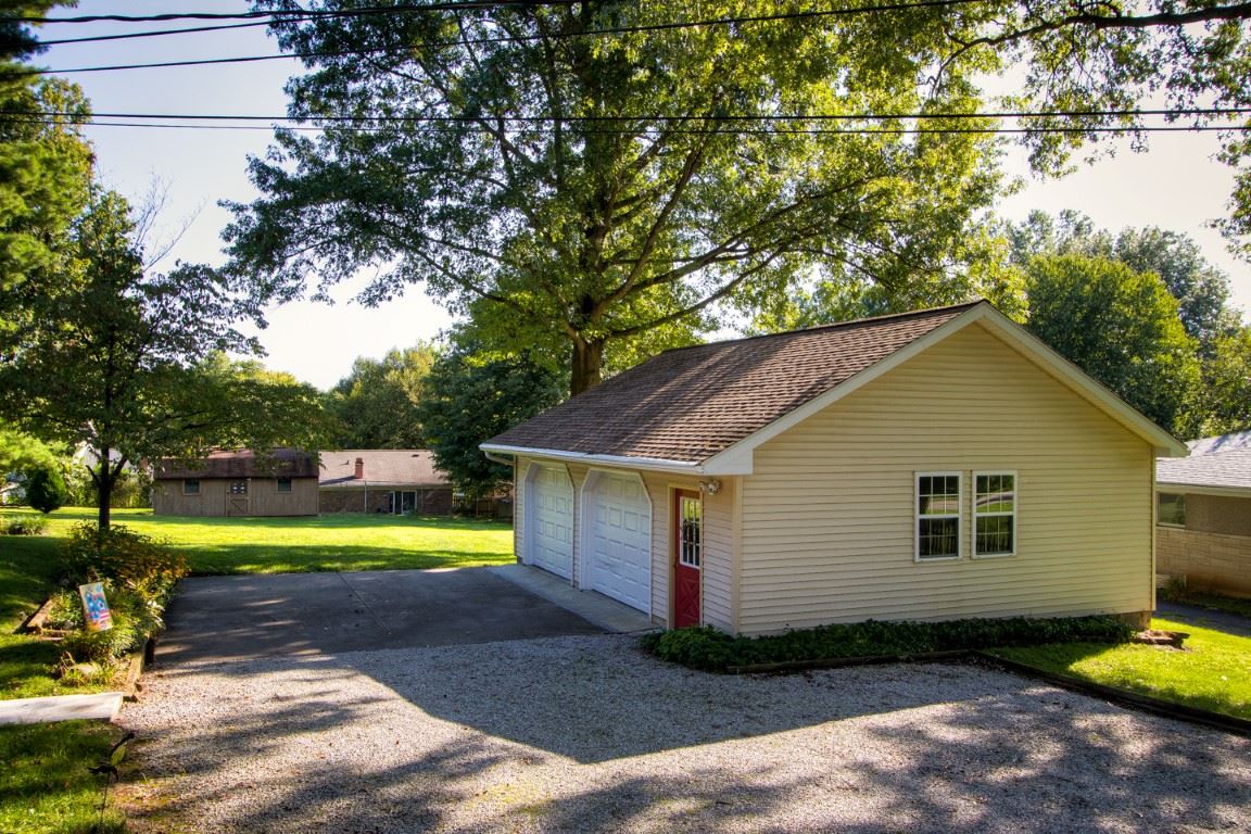 6510 Newburgh Road Evansville, IN 47715 - Photo 5 of 36 Gallery Image 5