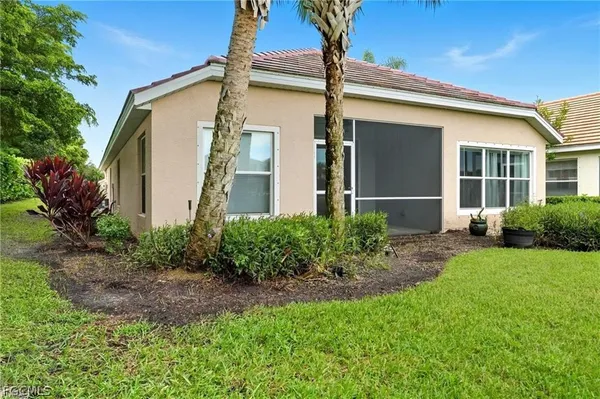 $2,400 | 2427 Woodbourne Place, Cape Coral, FL 33991