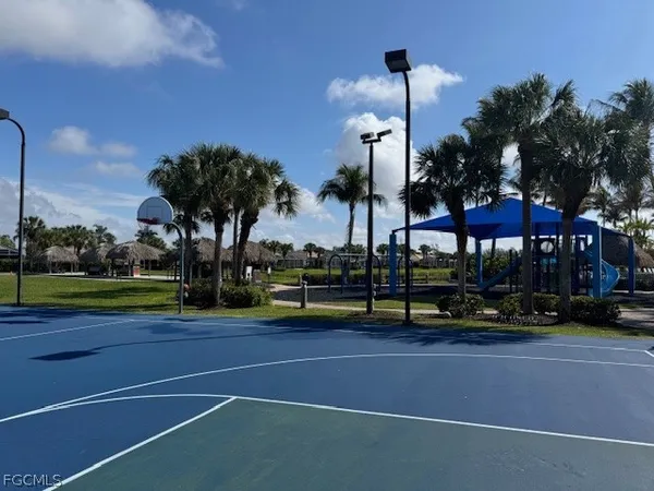 $2,400 | 2427 Woodbourne Place, Cape Coral, FL 33991