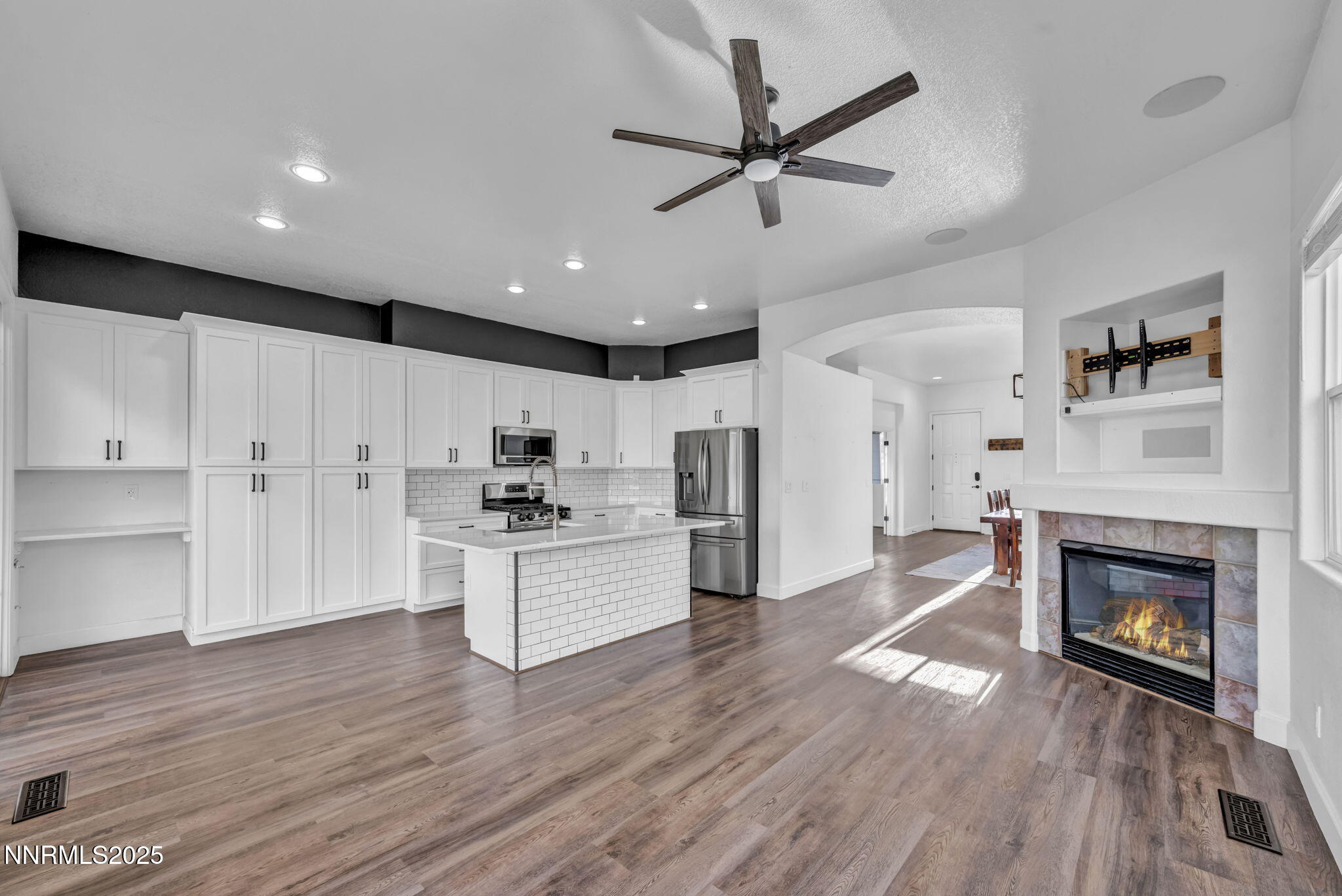 9638 Thunder Mountain Way Reno, NV 89521 - Photo 12 of 38 MLS15