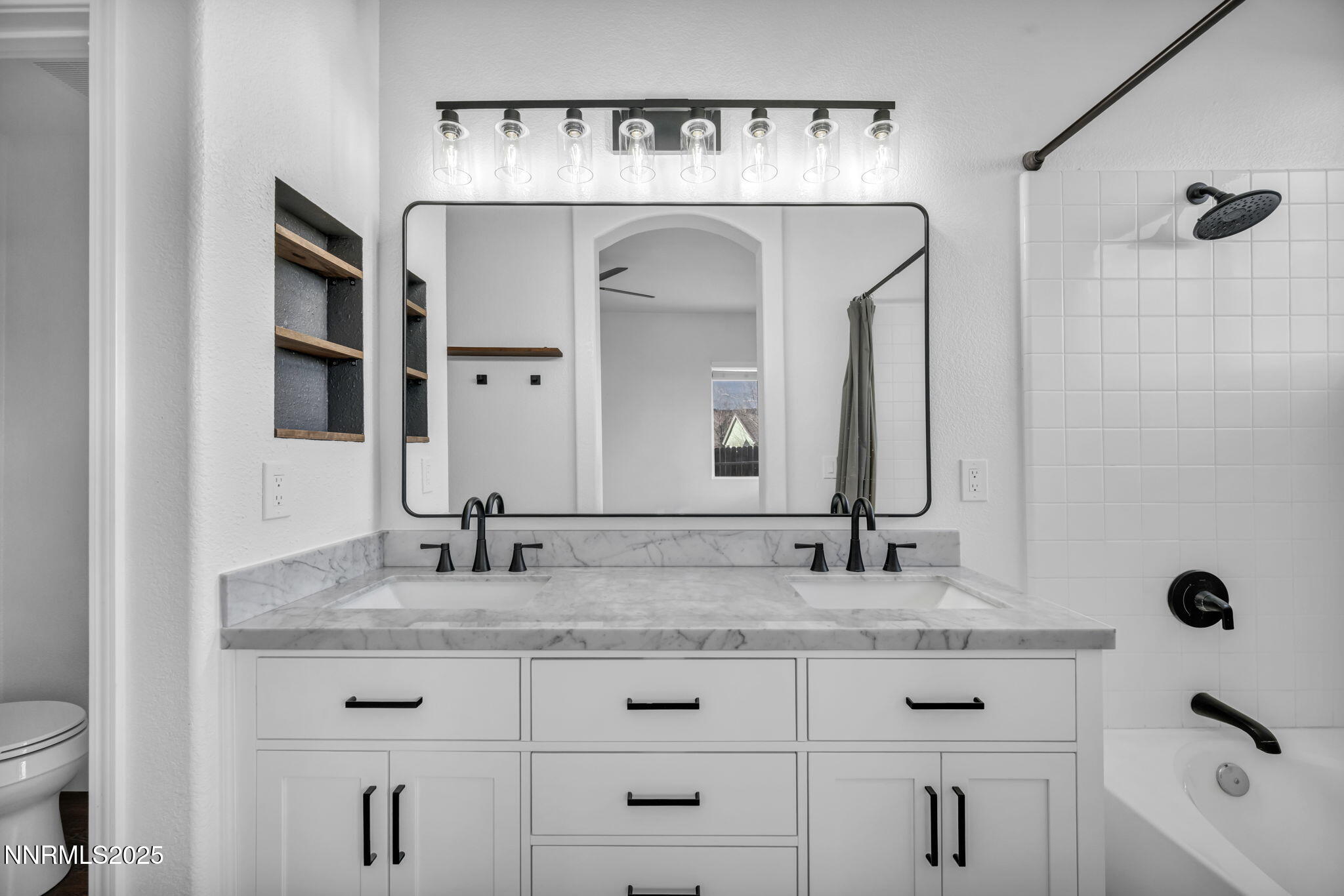 9638 Thunder Mountain Way Reno, NV 89521 - Photo 19 of 38 MLS22