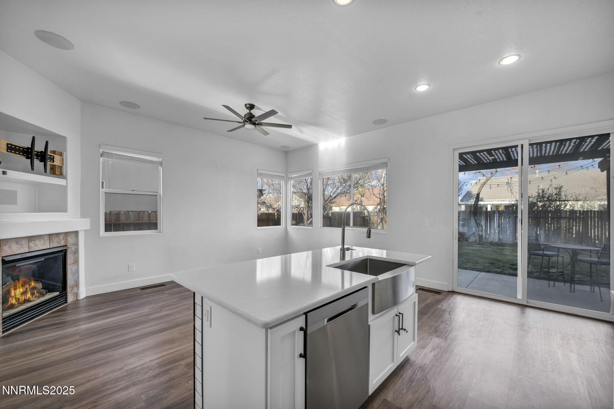 9638 Thunder Mountain Way Reno, NV 89521 - Photo 9 of 38 MLS12