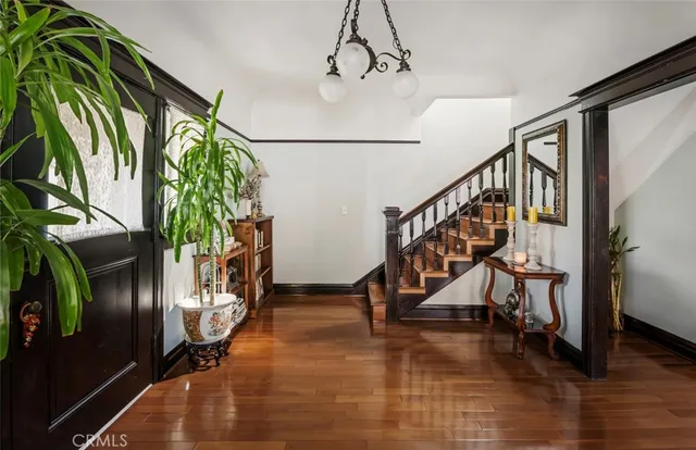 $1,350,000 | 1462 Sunset Boulevard, Los Angeles, CA 90026