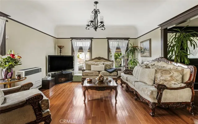 $1,350,000 | 1462 Sunset Boulevard, Los Angeles, CA 90026