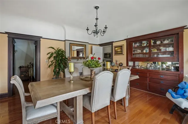 $1,350,000 | 1462 Sunset Boulevard, Los Angeles, CA 90026