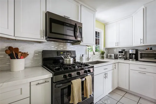 $1,350,000 | 1462 Sunset Boulevard, Los Angeles, CA 90026