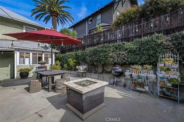 $1,350,000 | 1462 Sunset Boulevard, Los Angeles, CA 90026