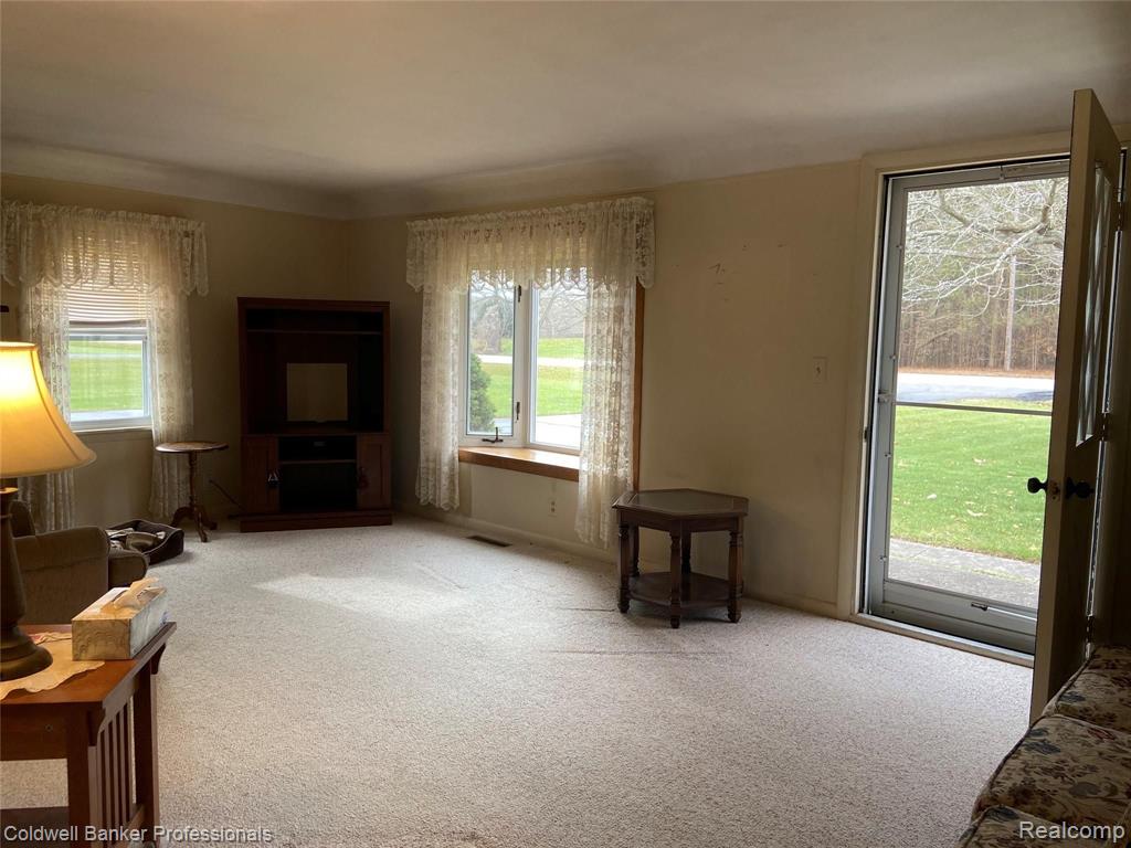 1642 Fish Lake Road Lapeer, MI 48446 - Photo 20 of 33